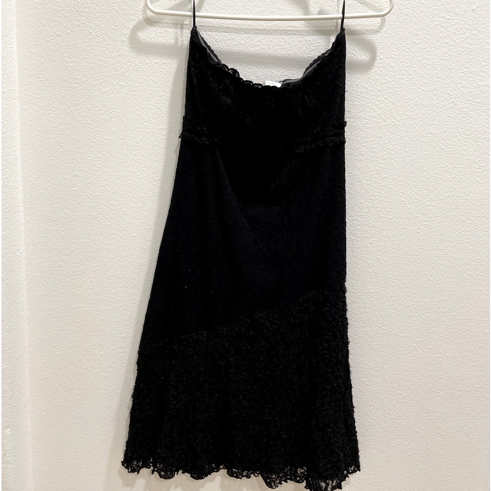 Lace strapless dress